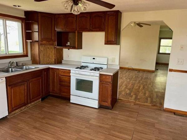28076 690th Avenue, Colo, IA 50056