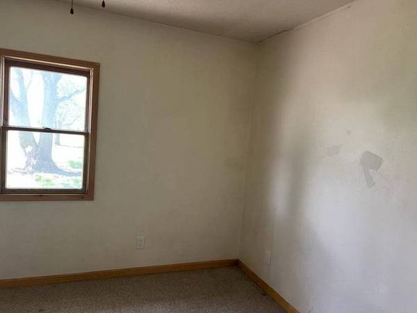 28076 690th Avenue, Colo, IA 50056