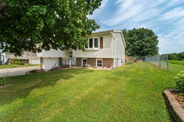 313 Lynne DR, Nevada, IA 50201