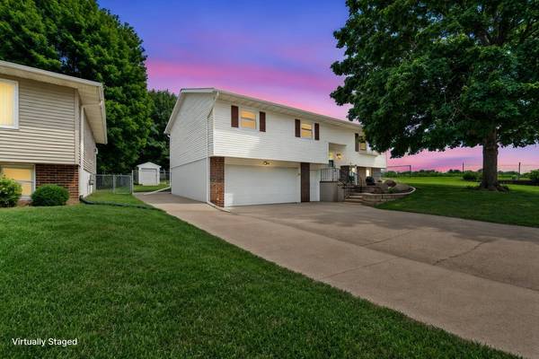 313 Lynne DR, Nevada, IA 50201