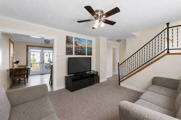 417 10th ST, Ames, IA 50010