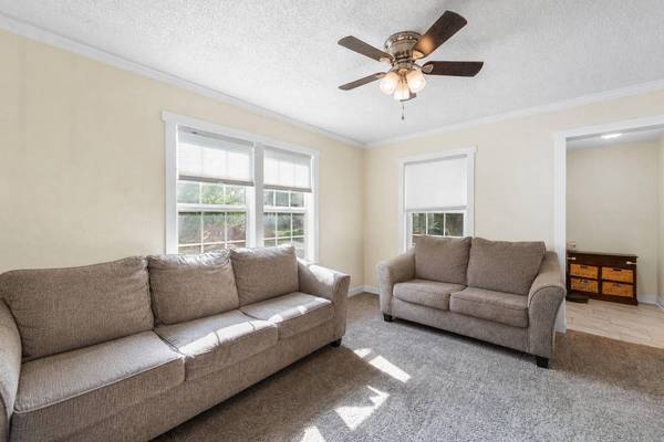 417 10th ST, Ames, IA 50010