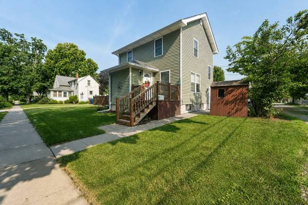 417 10th Street, Ames, IA 50010