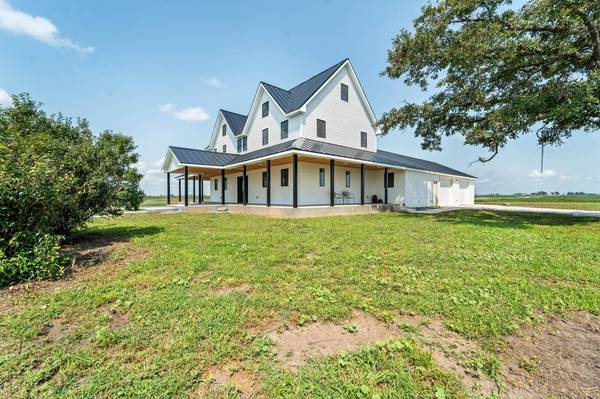 67944 200th ST, Nevada, IA 50201