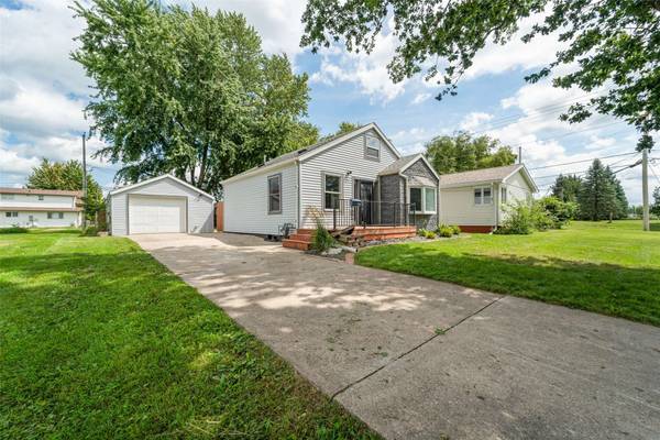 811 13th Street, Nevada, IA 50201