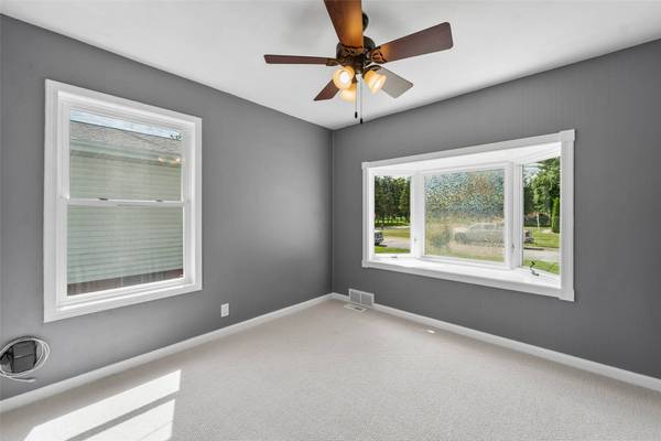 811 13th Street, Nevada, IA 50201