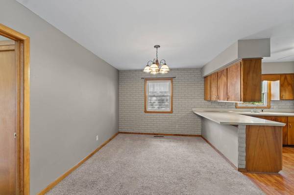 1032 C AVE, Nevada, IA 50201