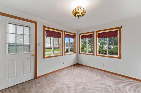 206 Warner ST, Colo, IA 50056