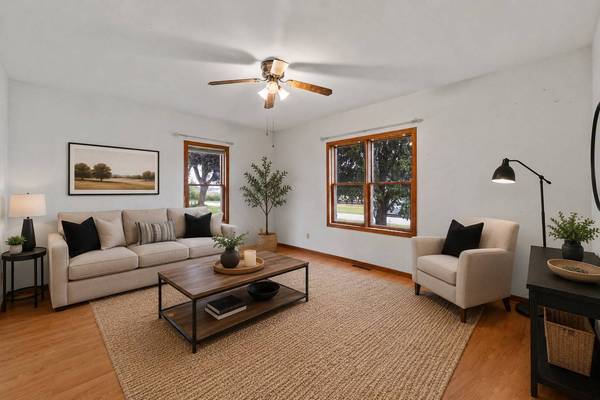 206 Warner Street, Colo, IA 50056