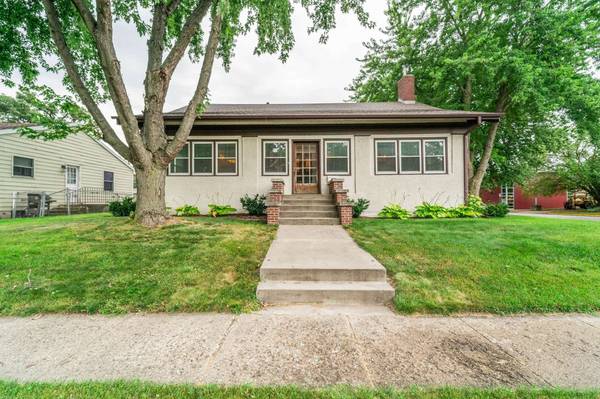 708 Lincoln Highway, Nevada, IA 50201