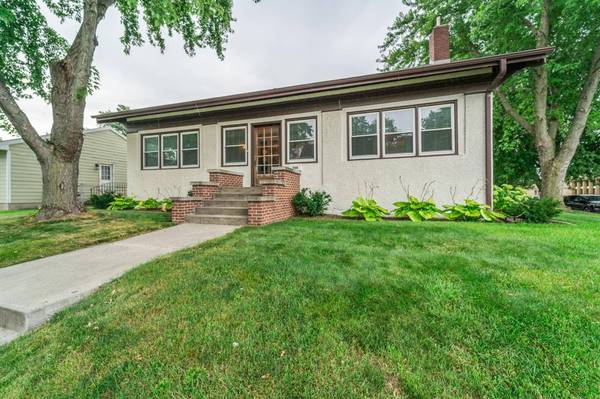 708 Lincoln HWY, Nevada, IA 50201