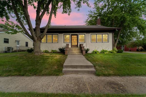 708 Lincoln HWY