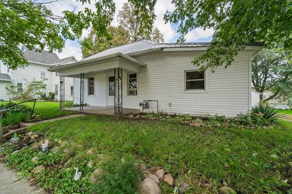 419 4th ST, Colo, IA 50056