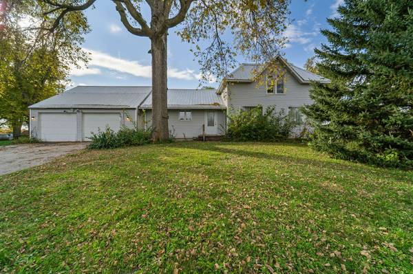 401 S Pine Street, Zearing, IA 50278