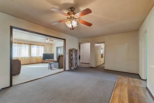 401 S Pine Street, Zearing, IA 50278