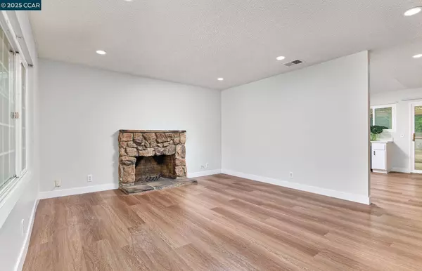 2120 Washington Way, Antioch, CA 94509