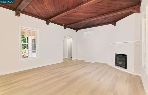 1335 Pine St, Pittsburg, CA 94565