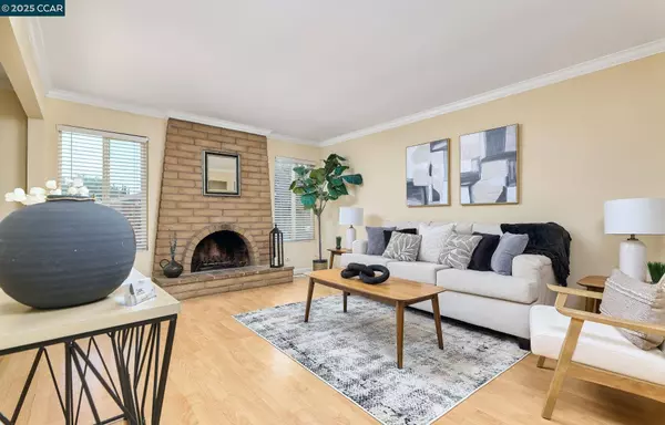 3972 Meadowbrook Cir, Pittsburg, CA 94565