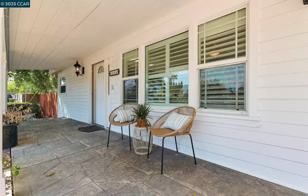 1555 Ayers Rd, Concord, CA 94521