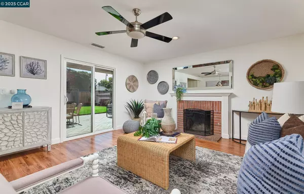 3242 Fitzpatrick Dr, Concord, CA 94519