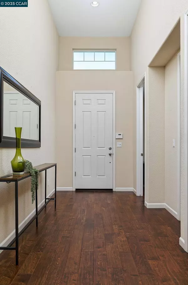 2447 Vallarta Dr, Bay Point, CA 94565