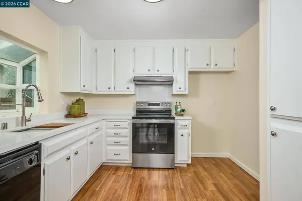 884 Serrana Ct, Pittsburg, CA 94565