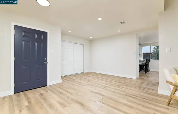 2117 Lopez Dr, Antioch, CA 94509