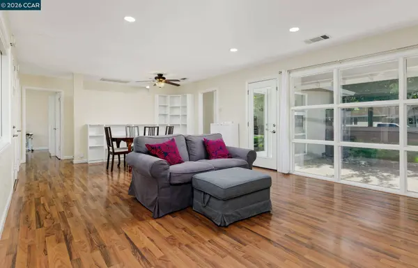 3230 Stanley Ct, Concord, CA 94519