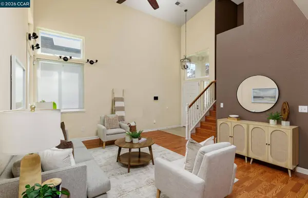 920 Turquoise St, Vacaville, CA 95687