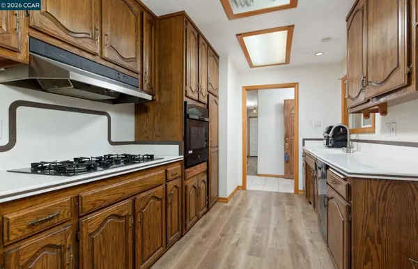 8280 Elgin Ln, Dublin, CA 94568