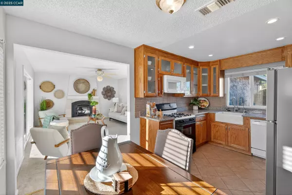 3904 Meadowbrook Cir, Pittsburg, CA 94565