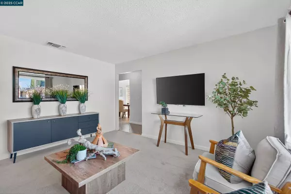 3904 Meadowbrook Cir, Pittsburg, CA 94565