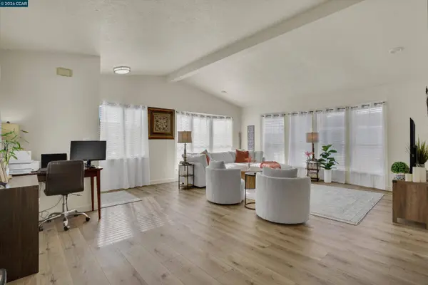 1840 Paris Ln, Antioch, CA 94509