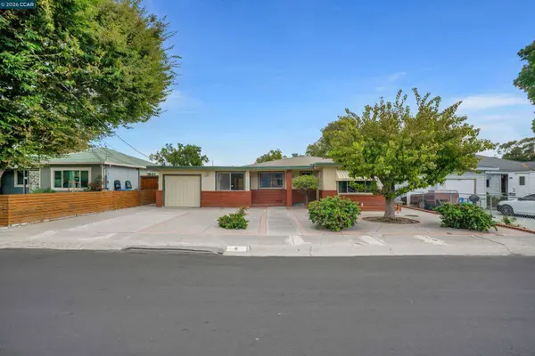 8 Water St, Bay Point, CA 94565
