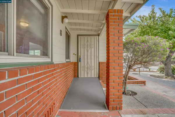 8 Water St, Bay Point, CA 94565
