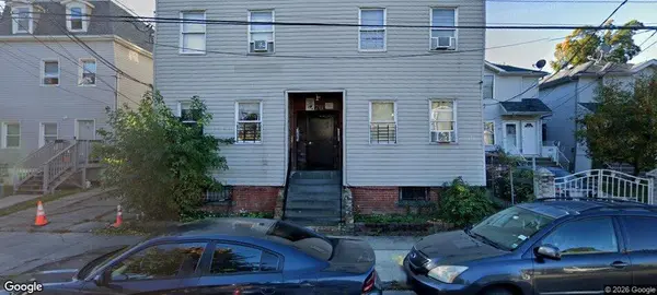 76 Grove Ave, Staten Island, NY 10302-1317