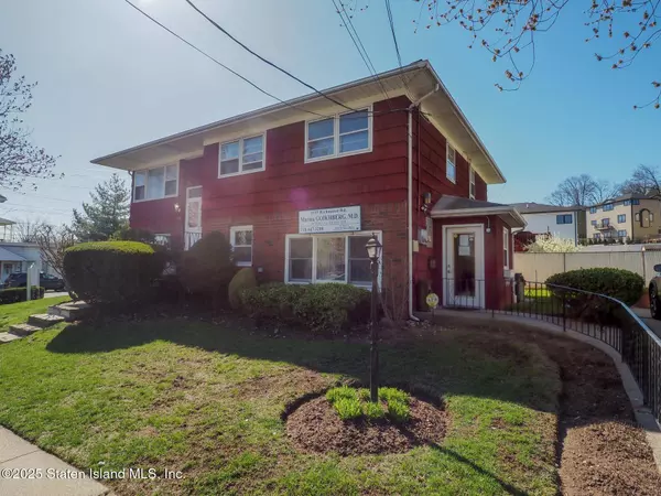 1039 Richmond RD, Staten Island, NY 10304