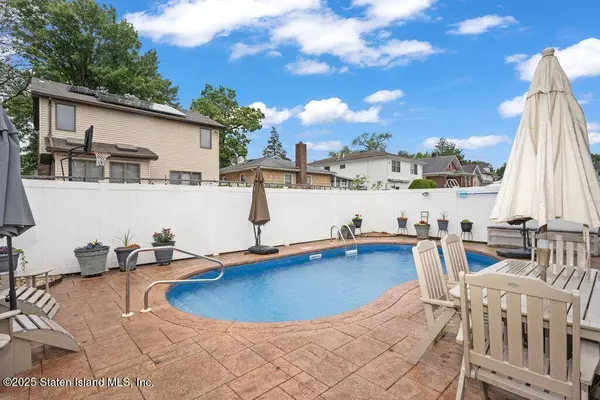 287 Woolley AVE, Staten Island, NY 10314