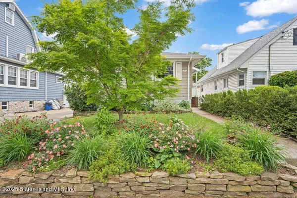 287 Woolley AVE, Staten Island, NY 10314