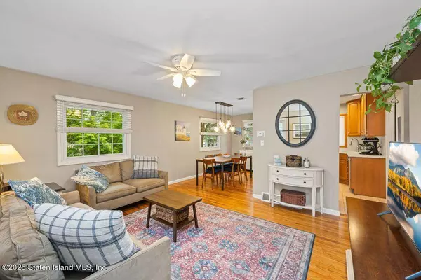 287 Woolley AVE, Staten Island, NY 10314