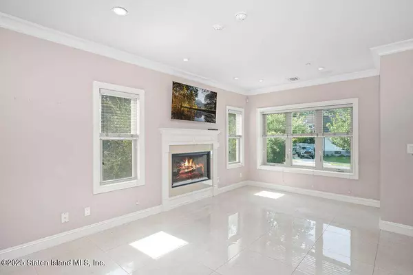 159 North AVE, Staten Island, NY 10314