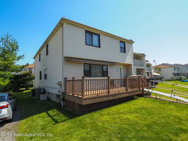 443 Willow RD E #1, Staten Island, NY 10314