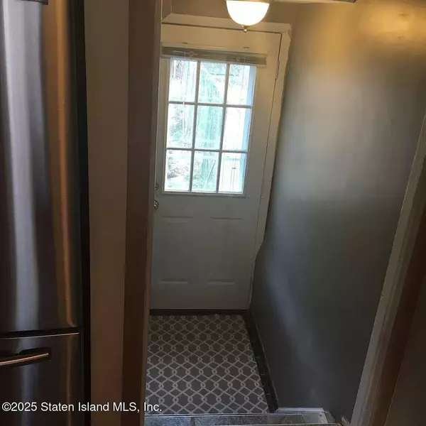 80 Kemball AVE, Staten Island, NY 10314