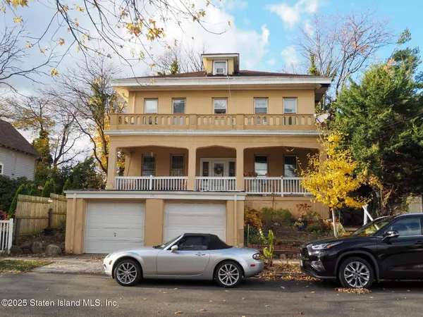 19 1 ST, Staten Island, NY 10306