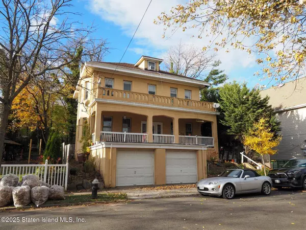 19 1 ST, Staten Island, NY 10306