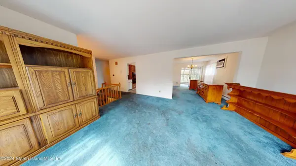 219 Ardsley ST, Staten Island, NY 10306