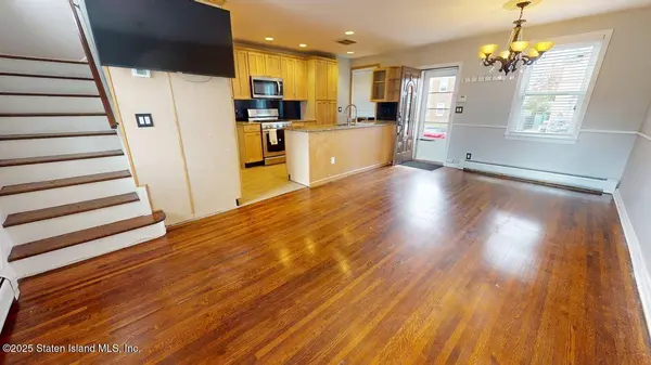 80 Kemball AVE, Staten Island, NY 10314