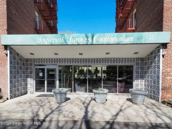 55 Austin PL #5d, Staten Island, NY 10304