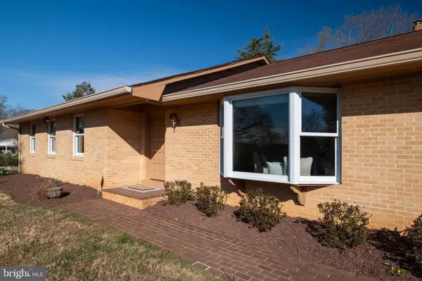 6600 CASTLE RIDGE RD, Clifton, VA 20124