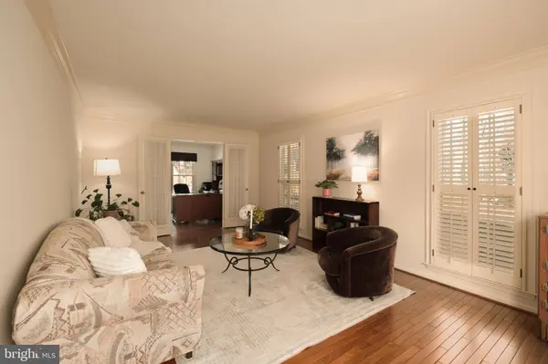 7317 SCARLET OAK CT, Fairfax Station, VA 22039